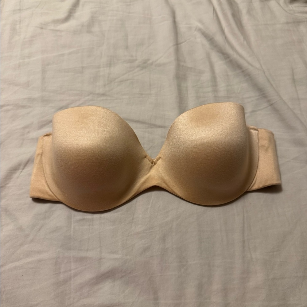 Maidenform Strapless Bandeau Bra in Nude